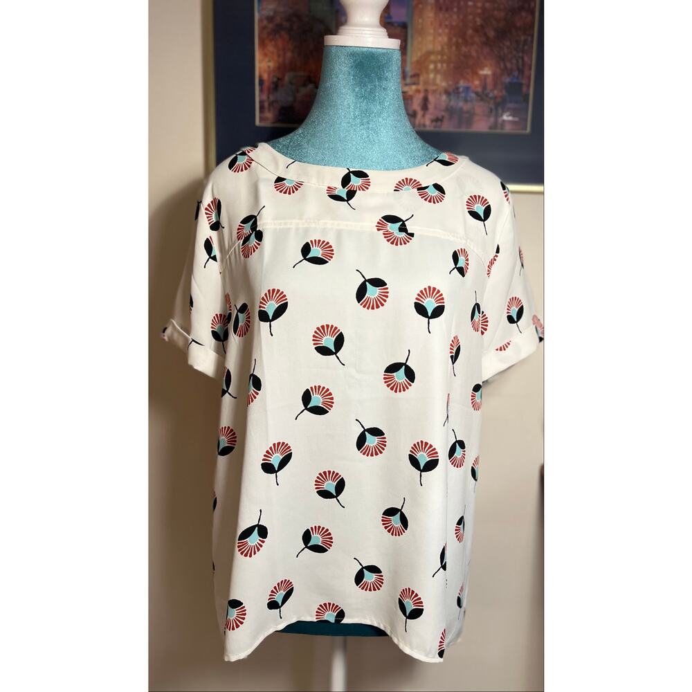 Loft Satin Top
Size S